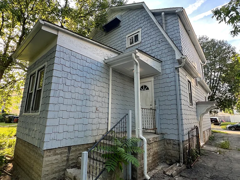 1467 Kohr Pl — Photo 2