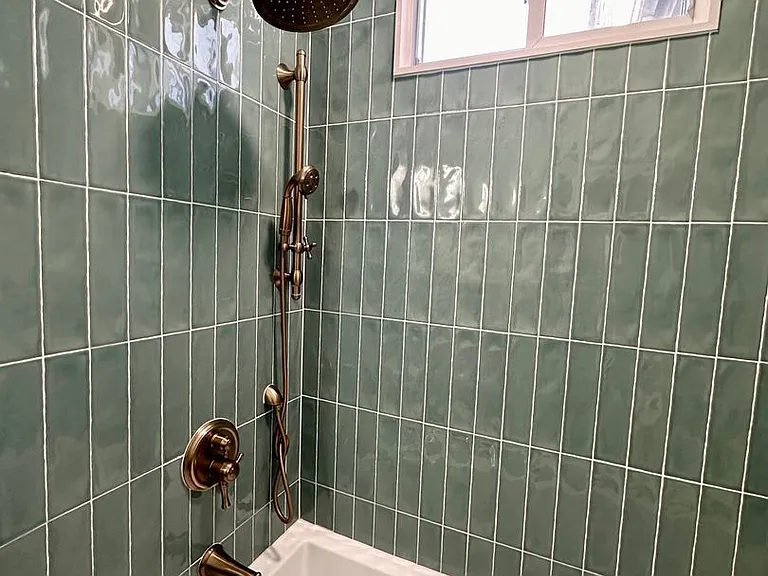 715 N Beatty St — Photo 18