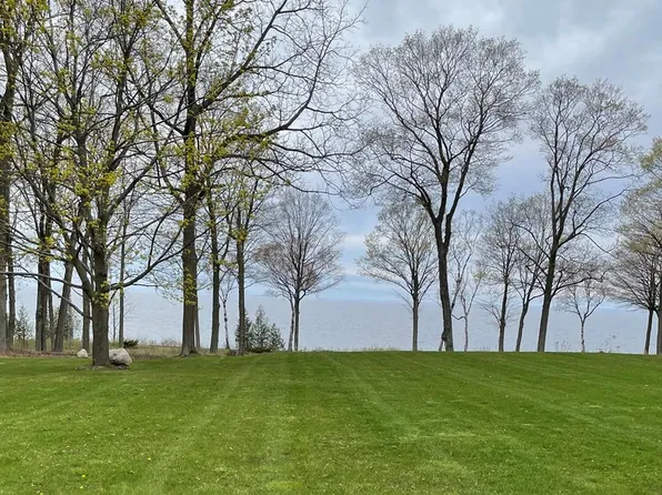 7199 Horseshoe Bay Rd, Egg Harbor, WI 54209