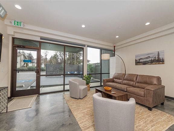 4th image of 3003 E 30th Ave
