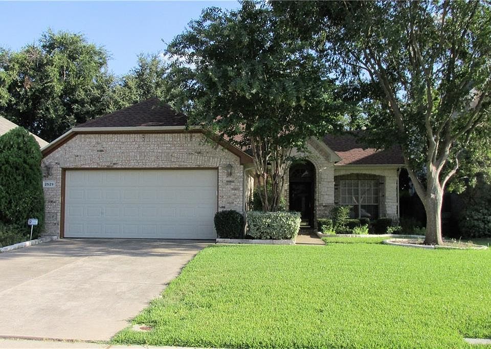 1st image of 2529 Cross Haven Dr