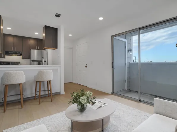 29621 Red Oak Ct APT 6, Hayward, CA 94544