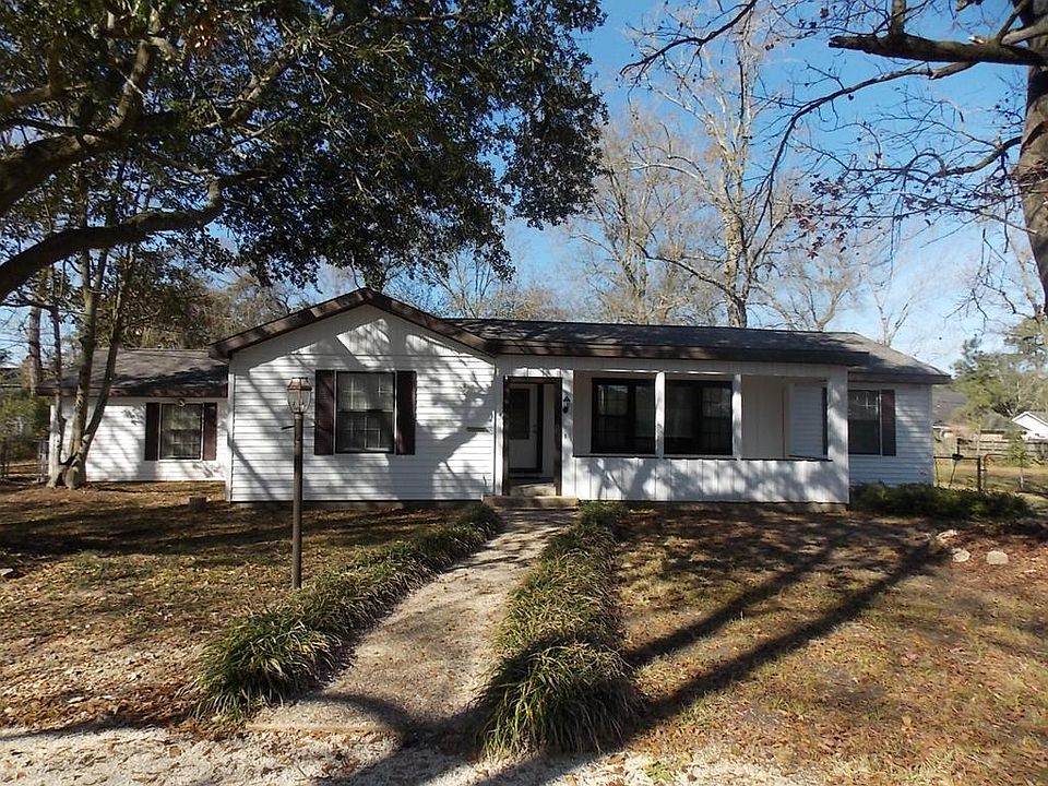 1st image of 465 Belvedere Dr