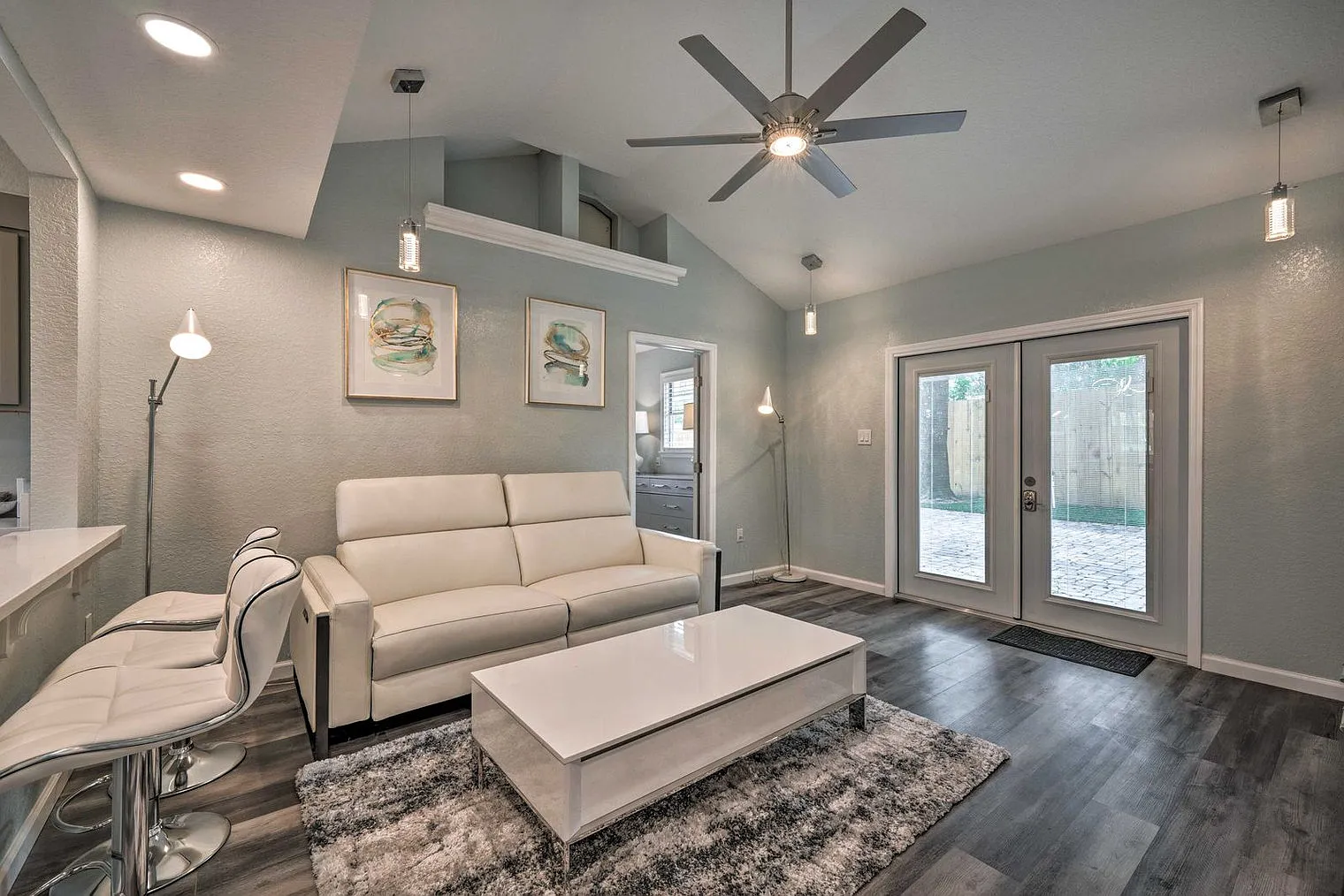 2 bed, 2.0 bath, 1797 sqft, $2,715 — Photo 1