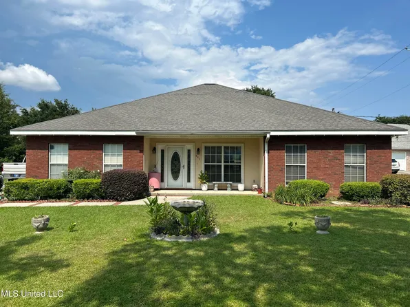 447 Russell Ave, Long Beach, MS 39560