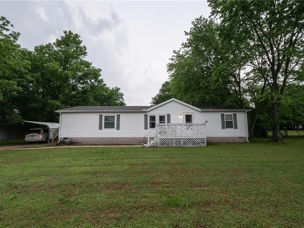 406 Cheyenne Ave, Coffeyville, KS 67337