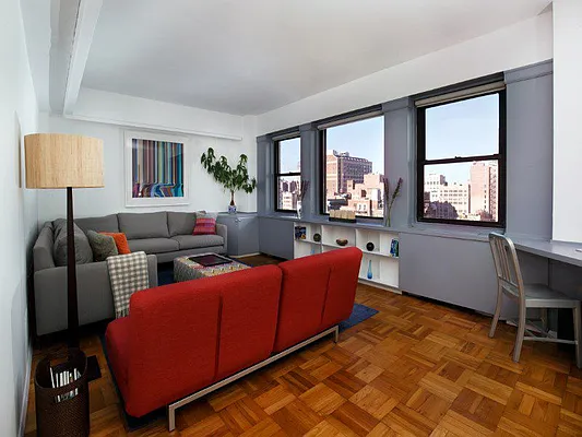 Sold by Sotheby's International Realty | media 11