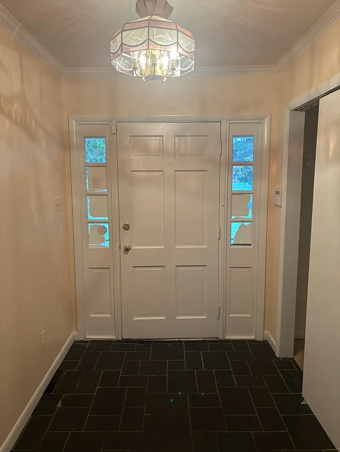 4 bed, 2.5 bath, 2994 sqft, $2,275 — Photo 2