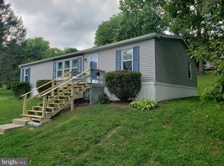 2 Pawnee Dr, Windsor, PA 17366