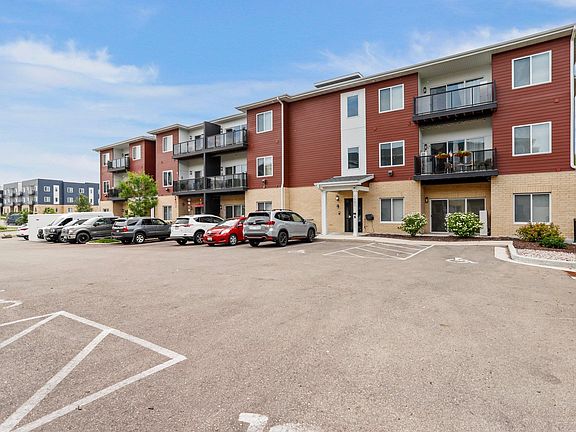 2nd image of 1501 N Windsor #205