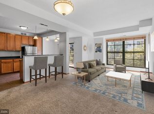 2565 Ellis Ave #208, Saint Paul, MN 55114