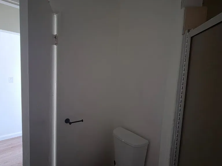 417 N Palos Verdes St — Photo 3