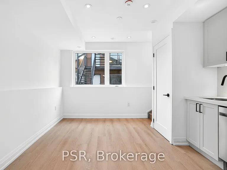 218 Aileen Ave #E — Photo 17