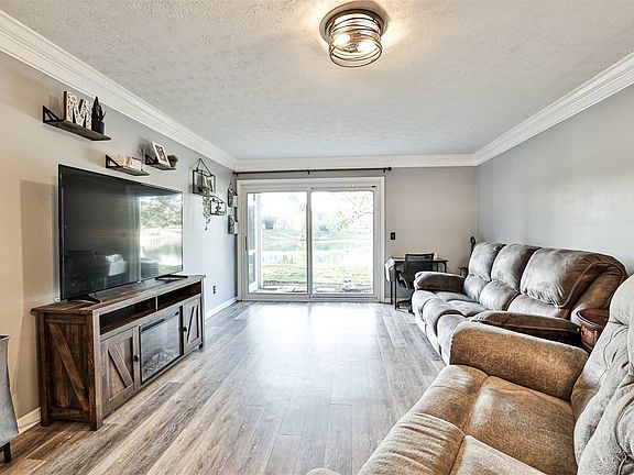 5th image of 7570 Waterford Cir APT 103
