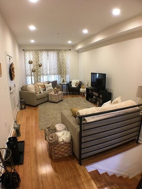 1st image of 1502-04 Green St #1F