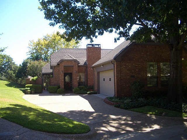 1st image of 3410 Forest Hills Cir
