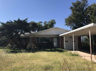208 Robin Ave, Laverne, OK 73848