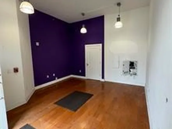 102 York Street image 1 of 4