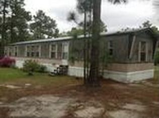 223 Belle Ln, Aberdeen, NC 28315