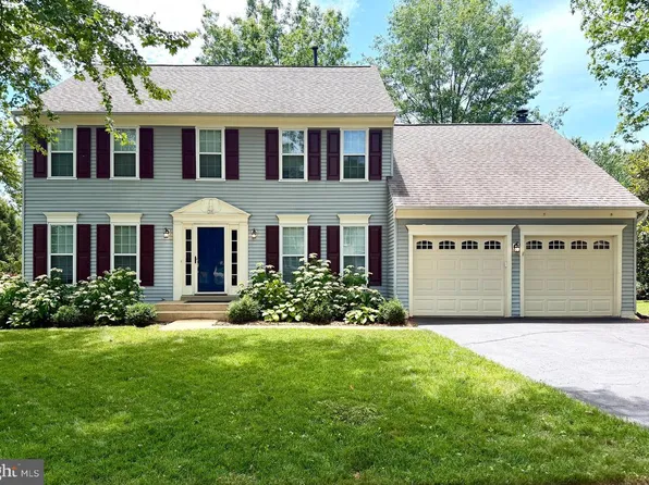 311 Ashton Dr SW, Leesburg, VA 20175