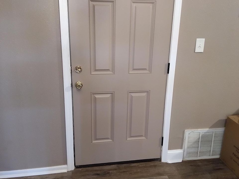 1st image of 330 S C St