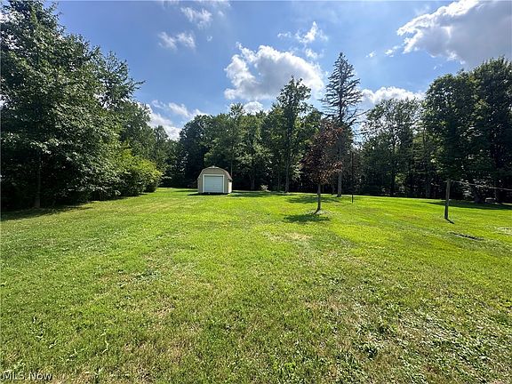 3rd image of 32650 Pettibone Rd