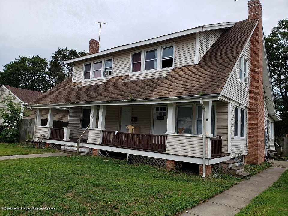 2nd image of 620 Irving Pl