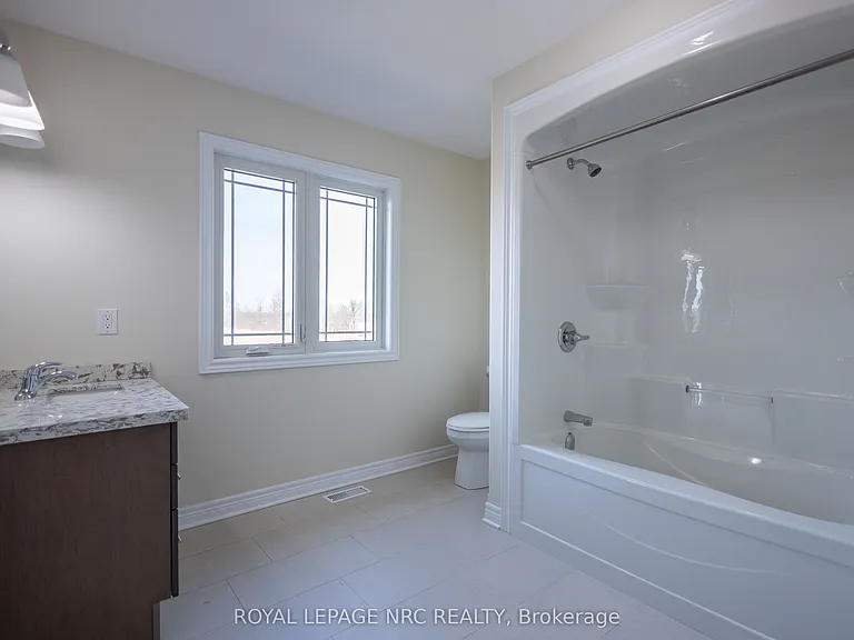 33 Cinnamon St — Photo 17