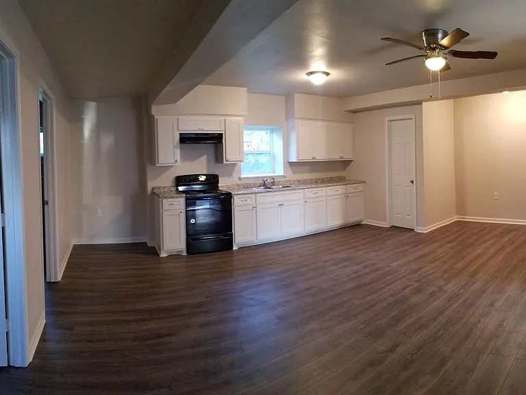 786 Burbridge St — Photo 1