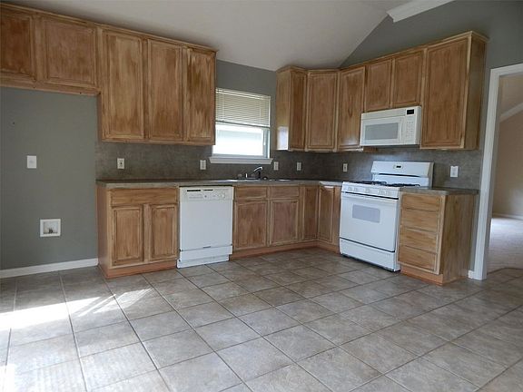 3rd image of 2709 Darwood Ct