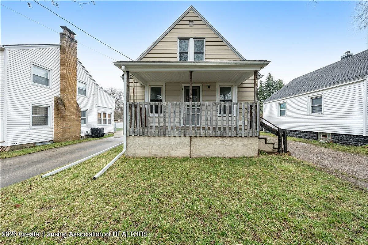 321 Paris Ave photo 1