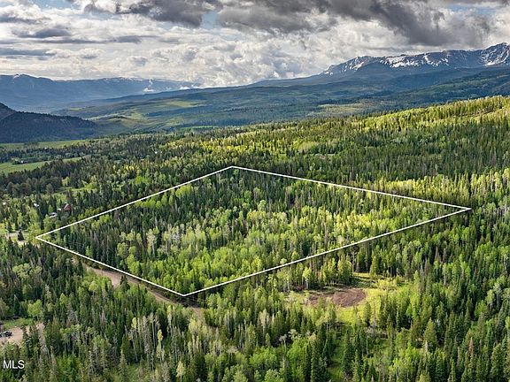 5th image of 336 Blue Spruce Rd