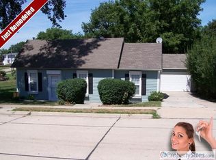 360 Cedar St, Springfield, NE 68059