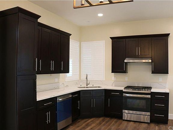 5th image of 12021 Hawthorne Way