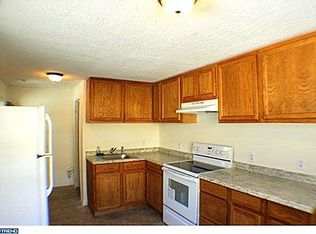 318 Martin Dr, New Castle, DE 19720