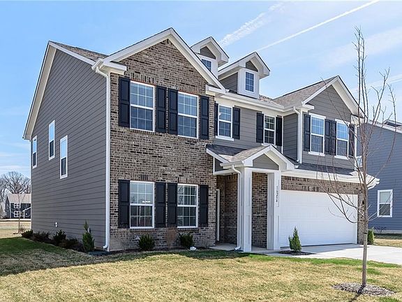 Hard to find Premium Lot on the pond! The Truman offers a versatile, flowing plan with plenty of windows to enjoy the pretty views.