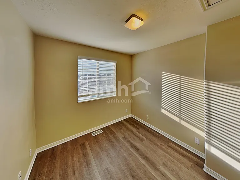 1538 N 200 W — Photo 20