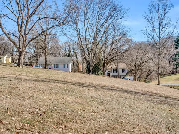 738 Caldwell St NW #18B, Roanoke, VA 24017