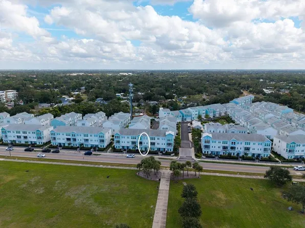 389 Gowdy Rd, Sarasota, FL 34237