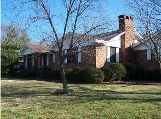 1170 S Seminole Dr, Chattanooga, TN 37412