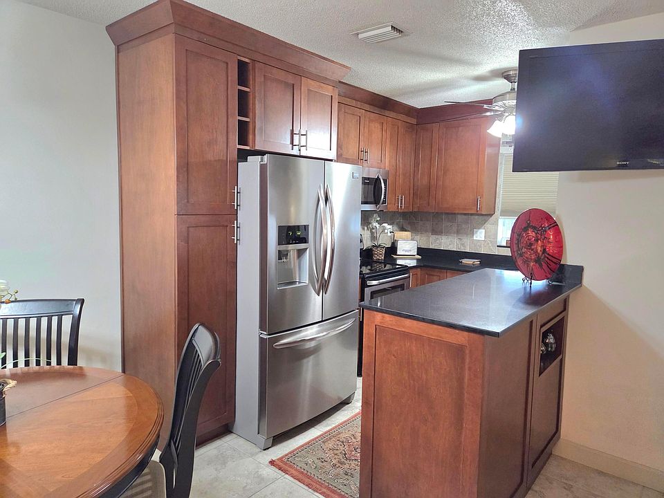 1st image of 2100 NE 38th Street NE #207