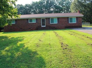 144 Southland Ave, Boiling Springs, SC 29316