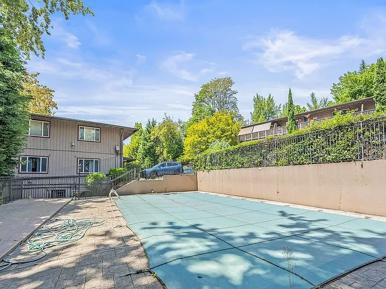 1015 SW Bertha Blvd #5 — Photo 20