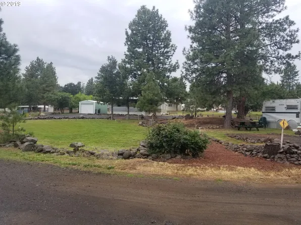 158 S Lakewood Rd, Tygh Valley, OR 97063