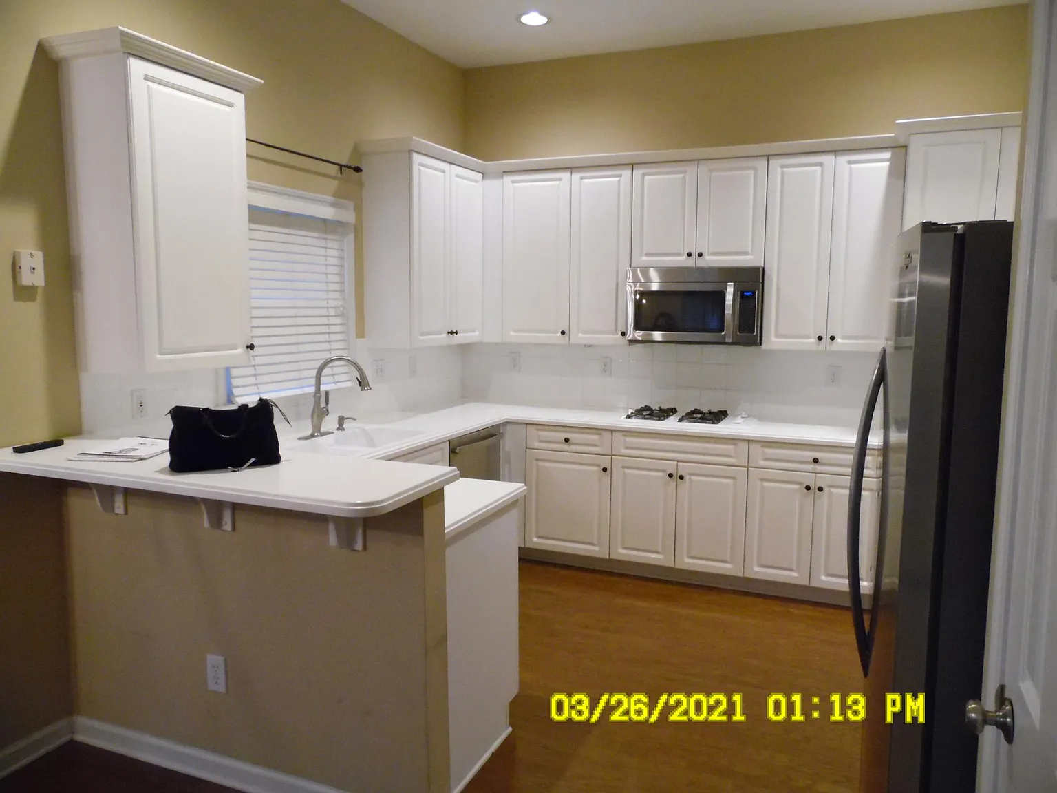 4 bed, 3000 sqft, $3,090 — Photo 3