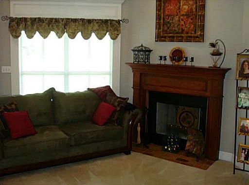5th image of 15350 Windrush Ct