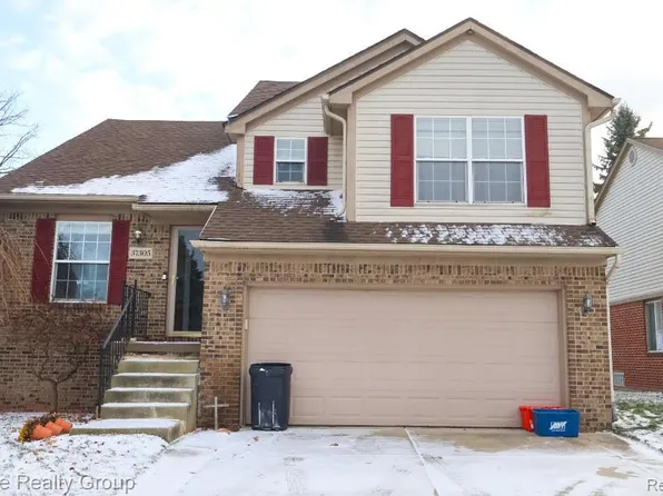 37305 Blake Dr, Livonia, MI 48150