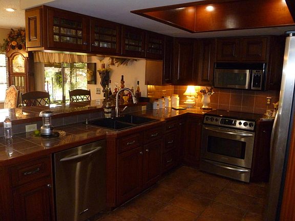 Home For Sale In Port saint lucie