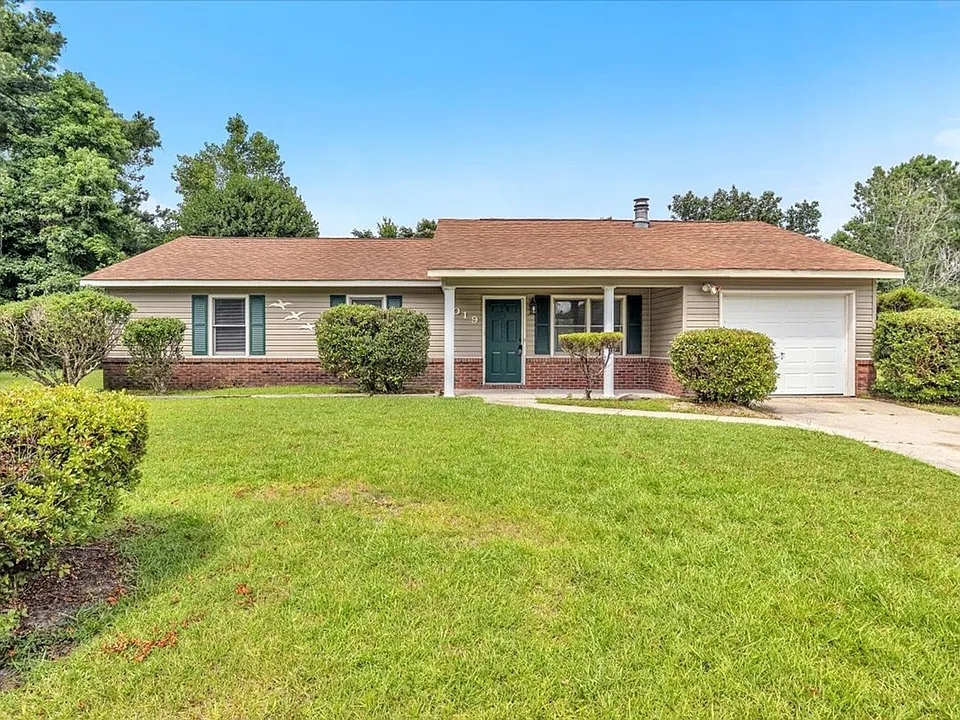 1019 Blue Leaf Pl