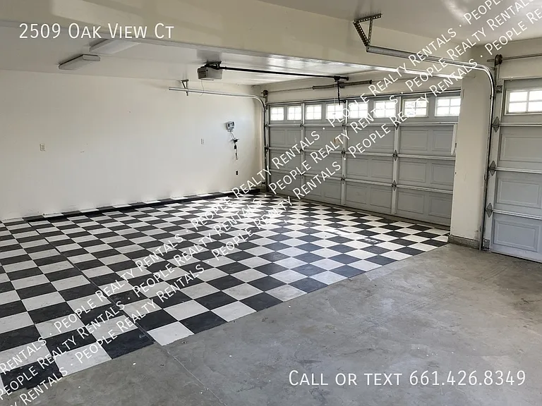 2509 Oak View Ct — Photo 28